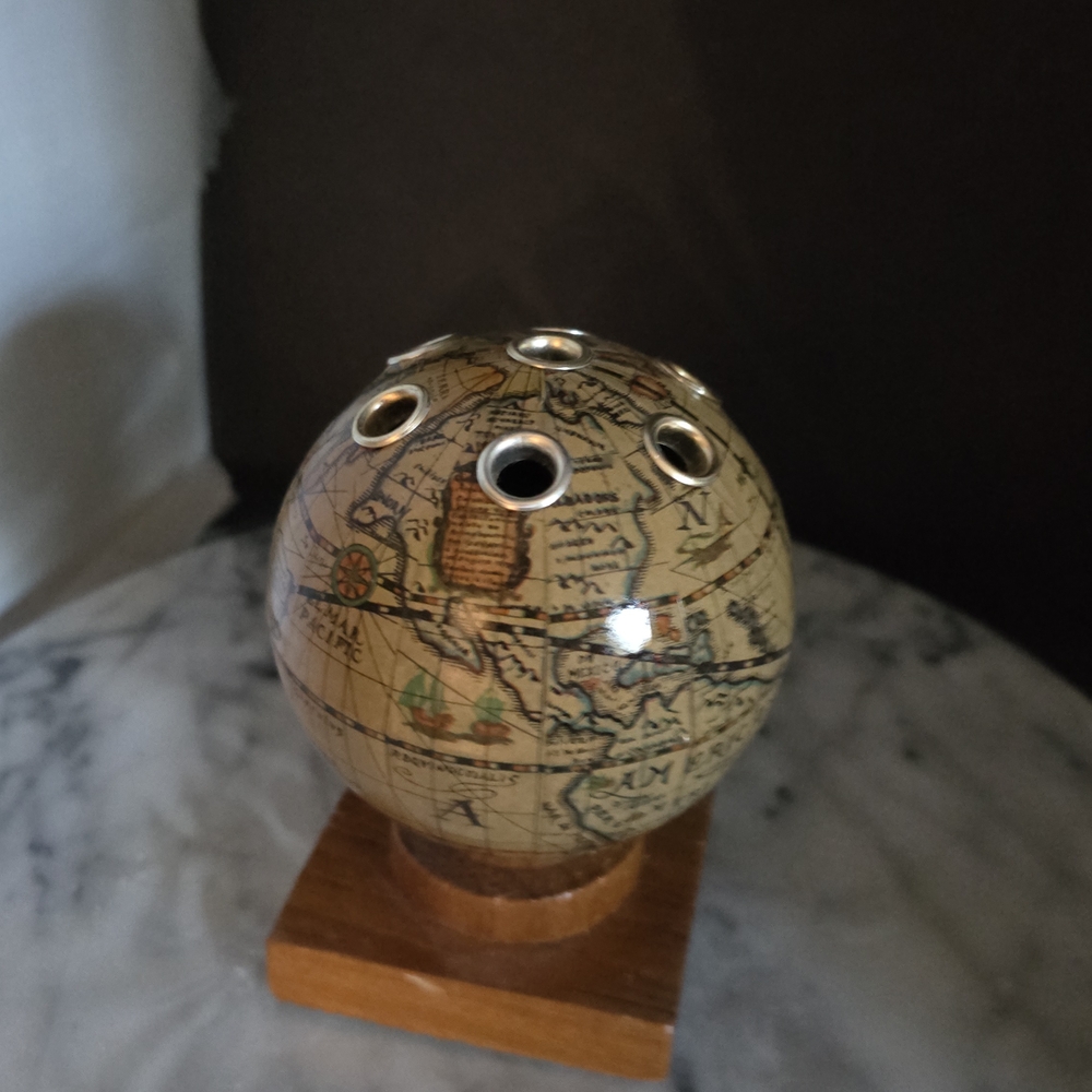Vintage Globe Toothpick Holder